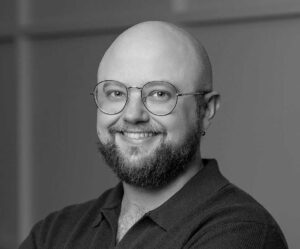 Headshot of Alex McNeill