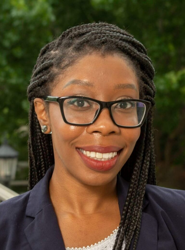 Headshot of Lashanda Phillips