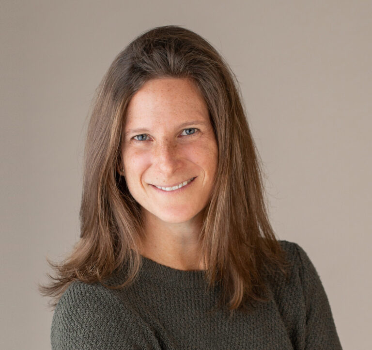 Headshot of Meredith Bliss