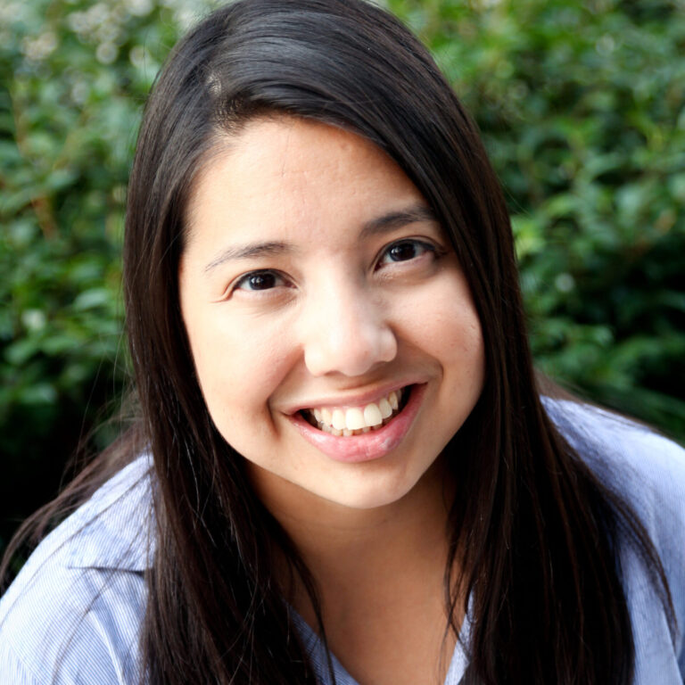 Headshot of Viridiana Safty